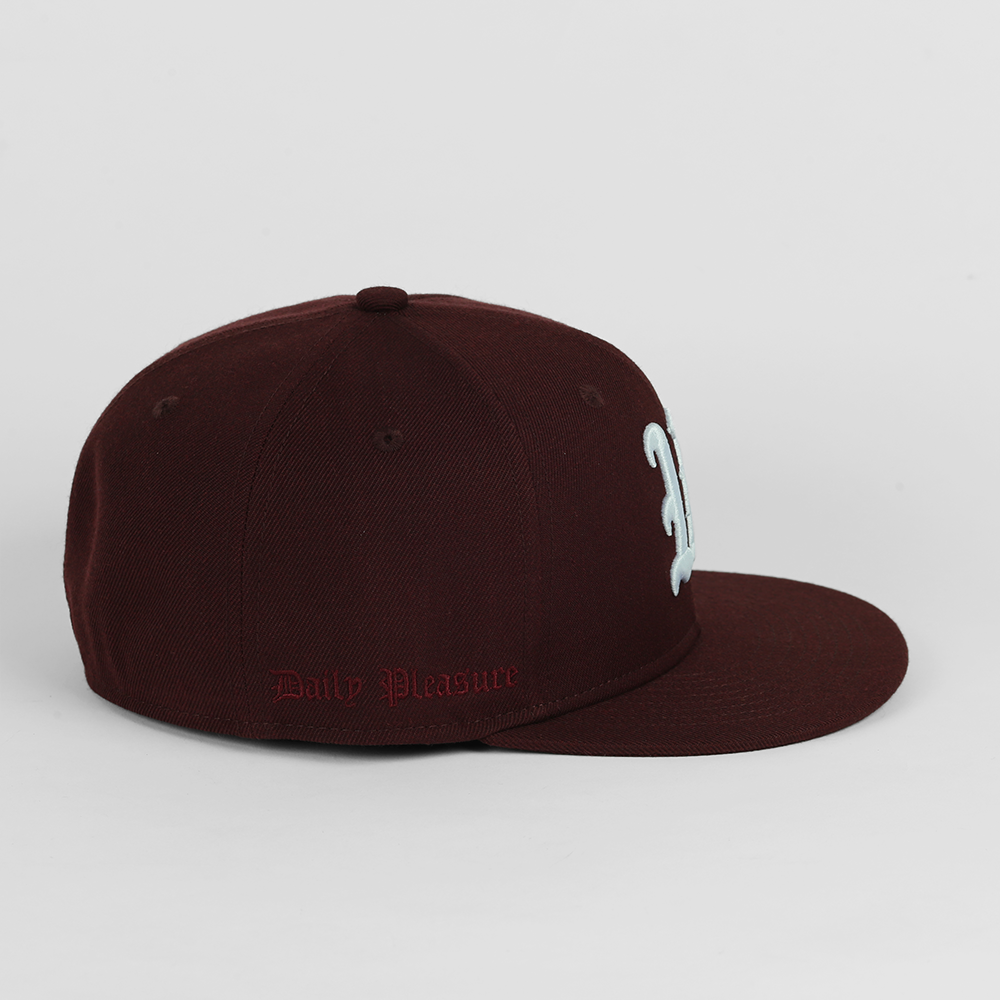 W Daily Pleasure Fitted — Wine